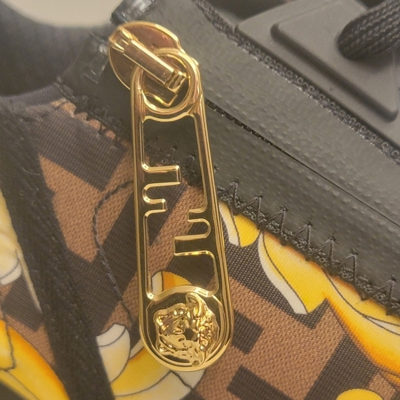Fendance Fendi Flow sneaker 2022, suede Street Style. main image 11